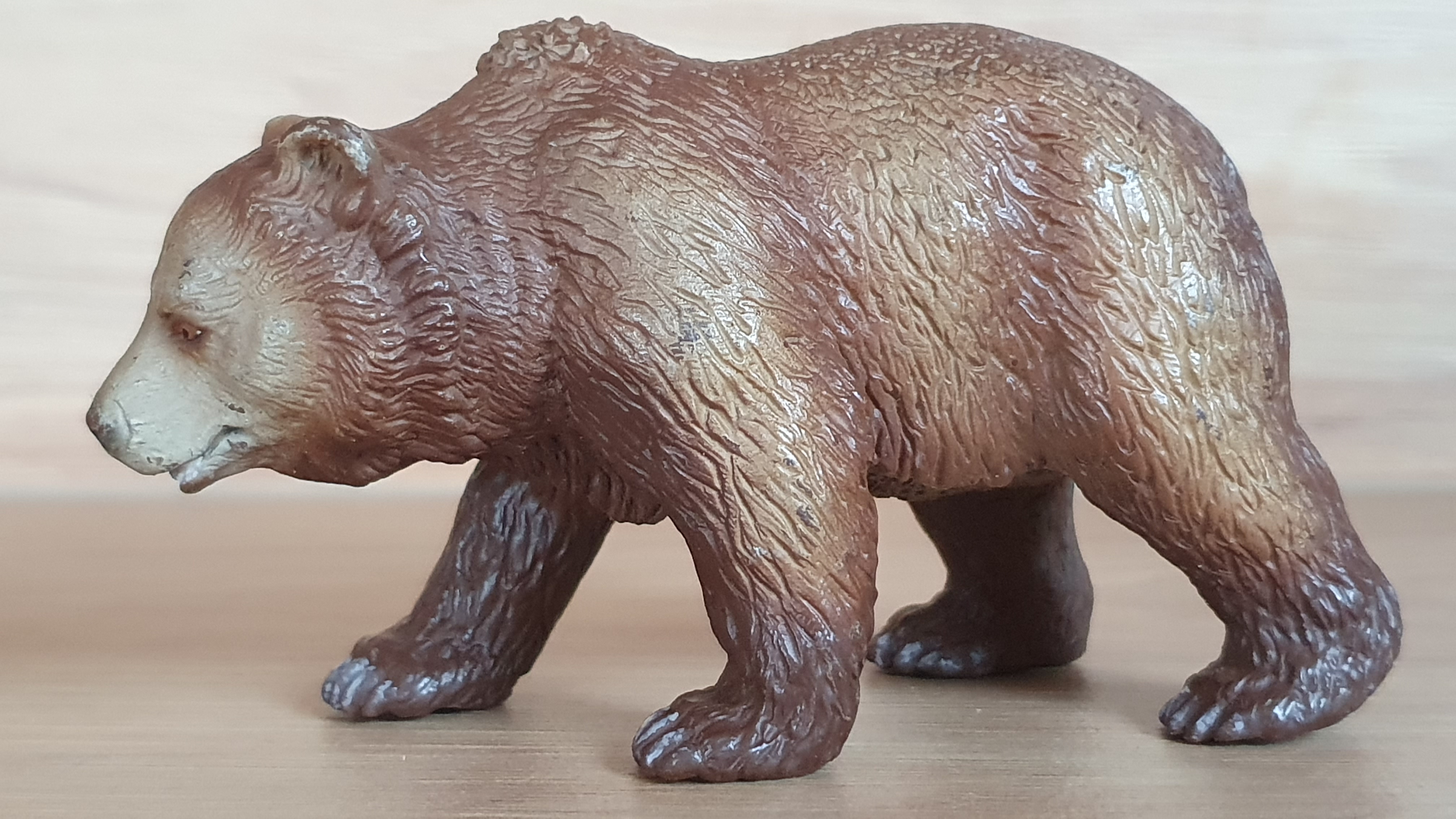 medvěd Grizzly samice 14323, model 2003