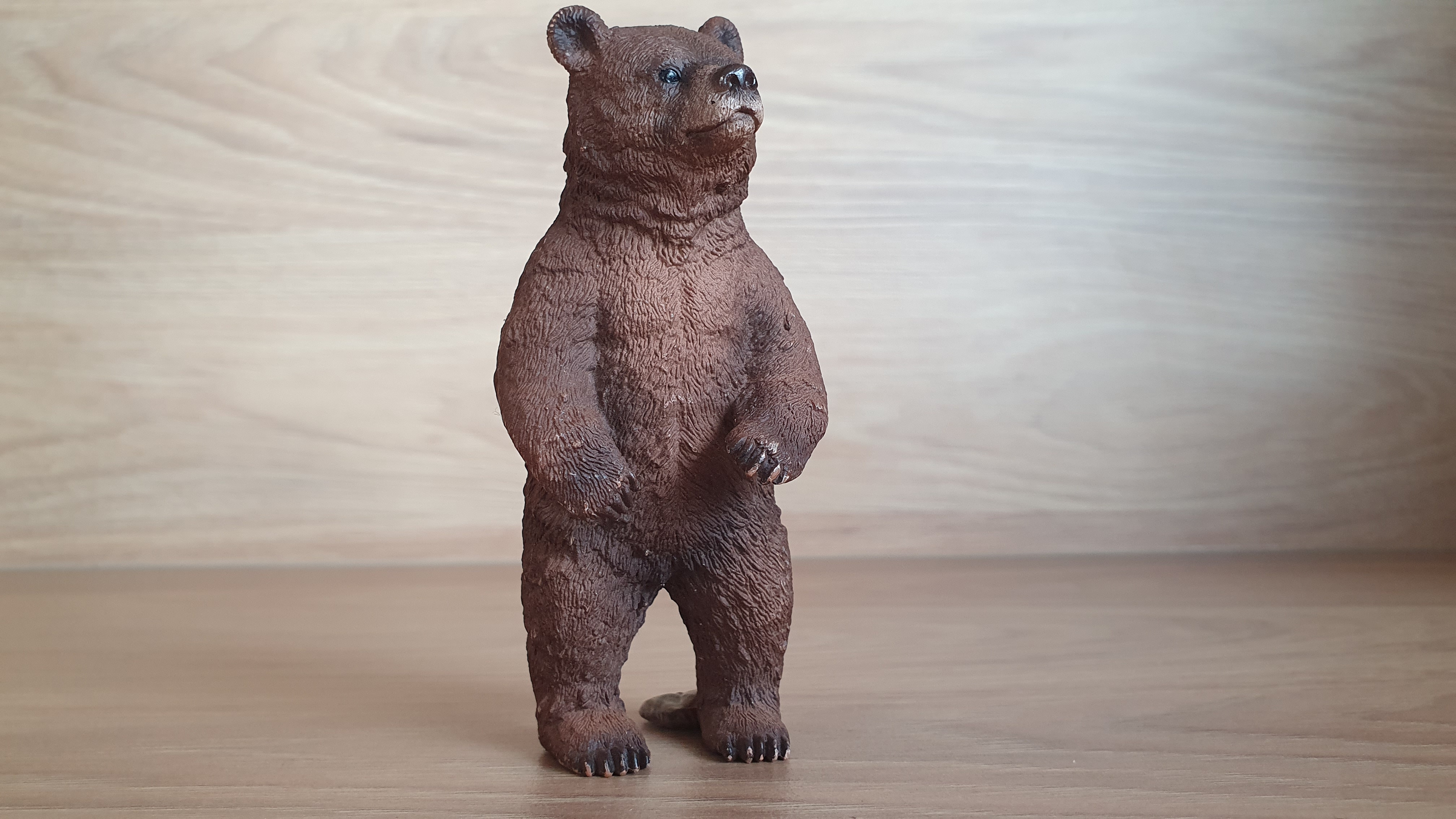 medvěd stojící 14686, model 2012