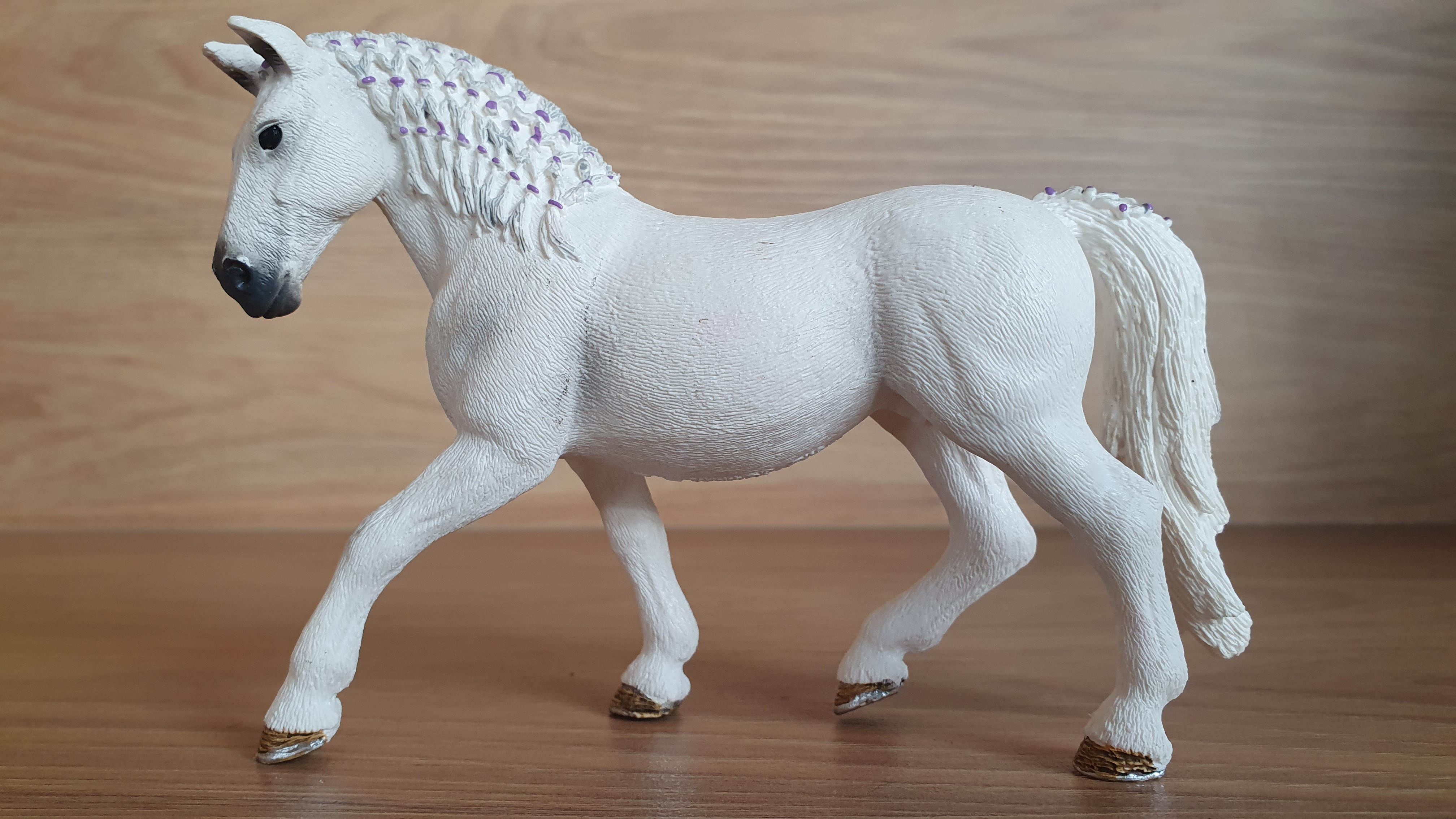 Lipicánská klisna bílá 13819, model 2016