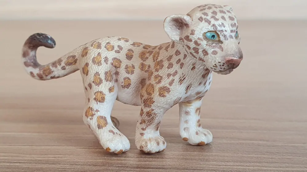 leopard mládě 14399, model 2008