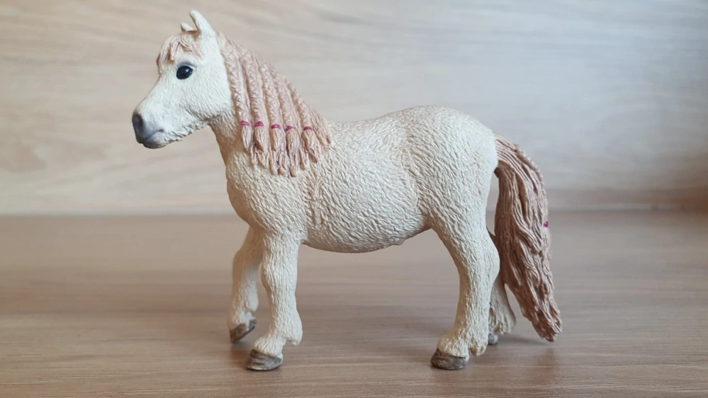 Shetlandský poník světlá klisna 97447, model 2017