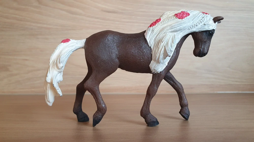 Klisna Rocky 42469, model 2018