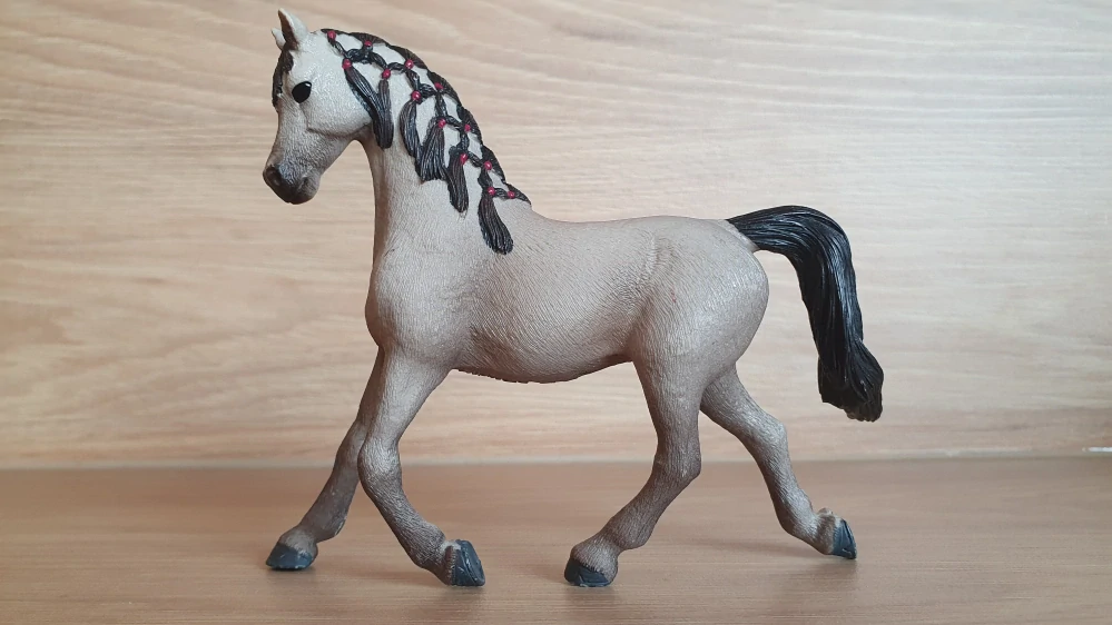 Arabská klisna 97875, model 2018