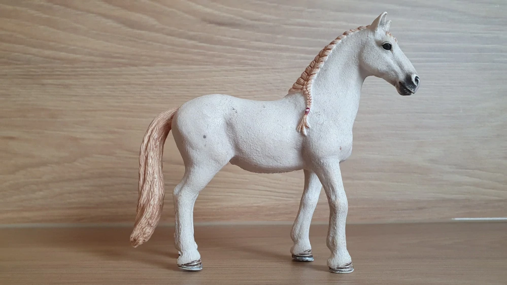 Klisna Lusitano 42368, model 2016