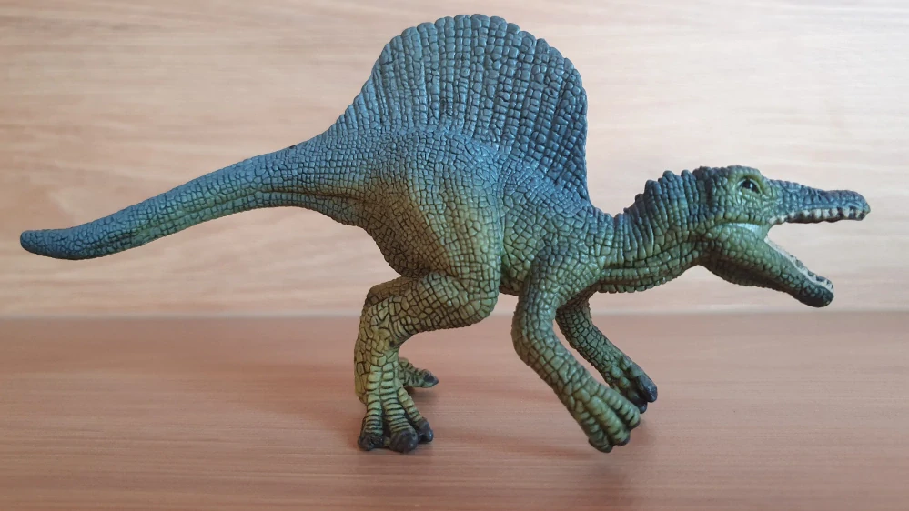 Spinosaurus edice McDonalds, model 2020