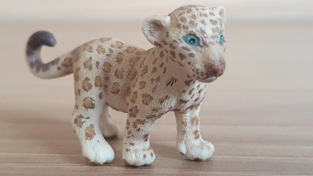 leopard mládě 14399, model 2008