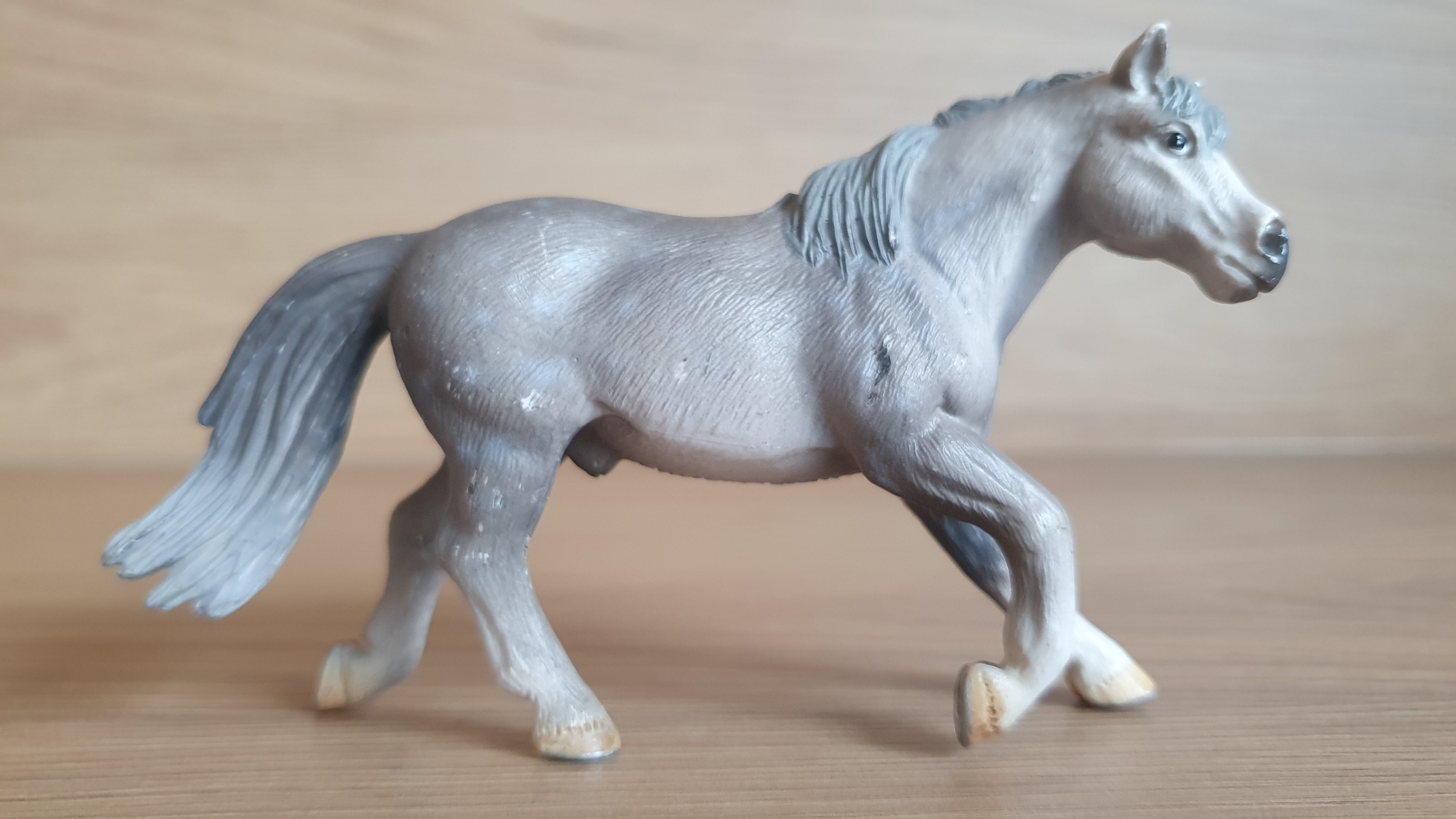 Jezdecký poník 13298, model 2004