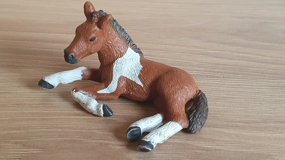 Ležící hříbě edice McDonalds, model 2019