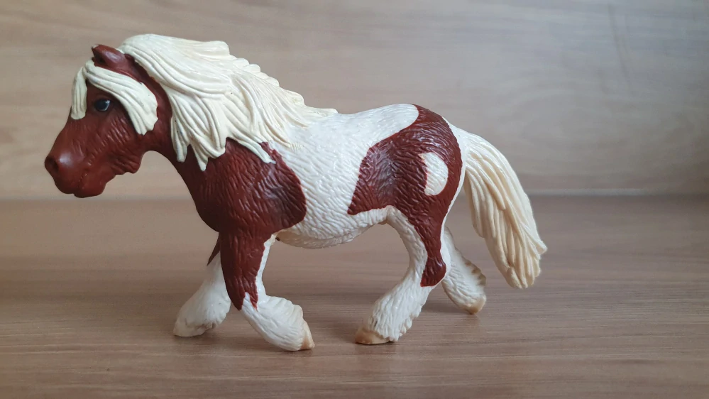 Shetlandský poník 13297, model 2004