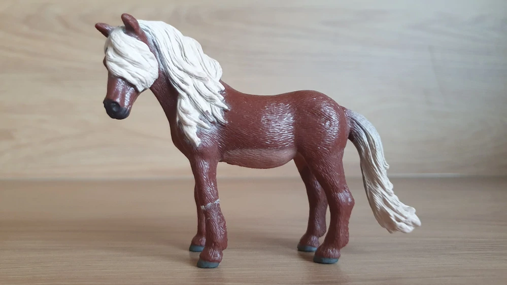 Islandská klisna edice McDonalds, model 2019