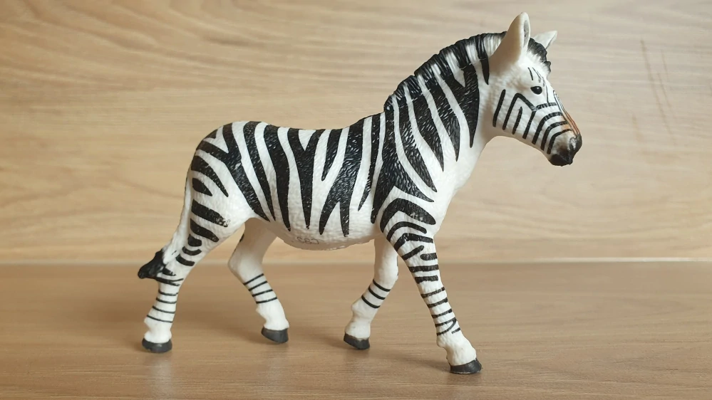 zebra edice McDonalds, model 2021