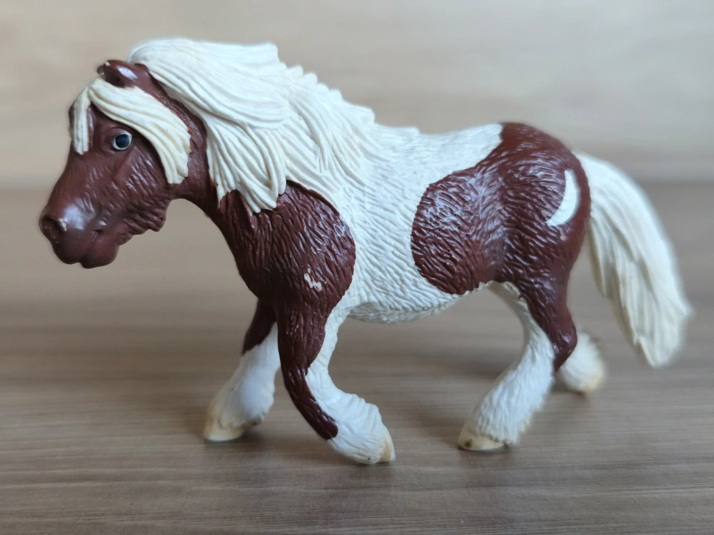 Shetlandský poník 13297, model 2004