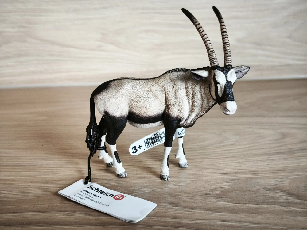 antilopa Oryx 17029, model 2015