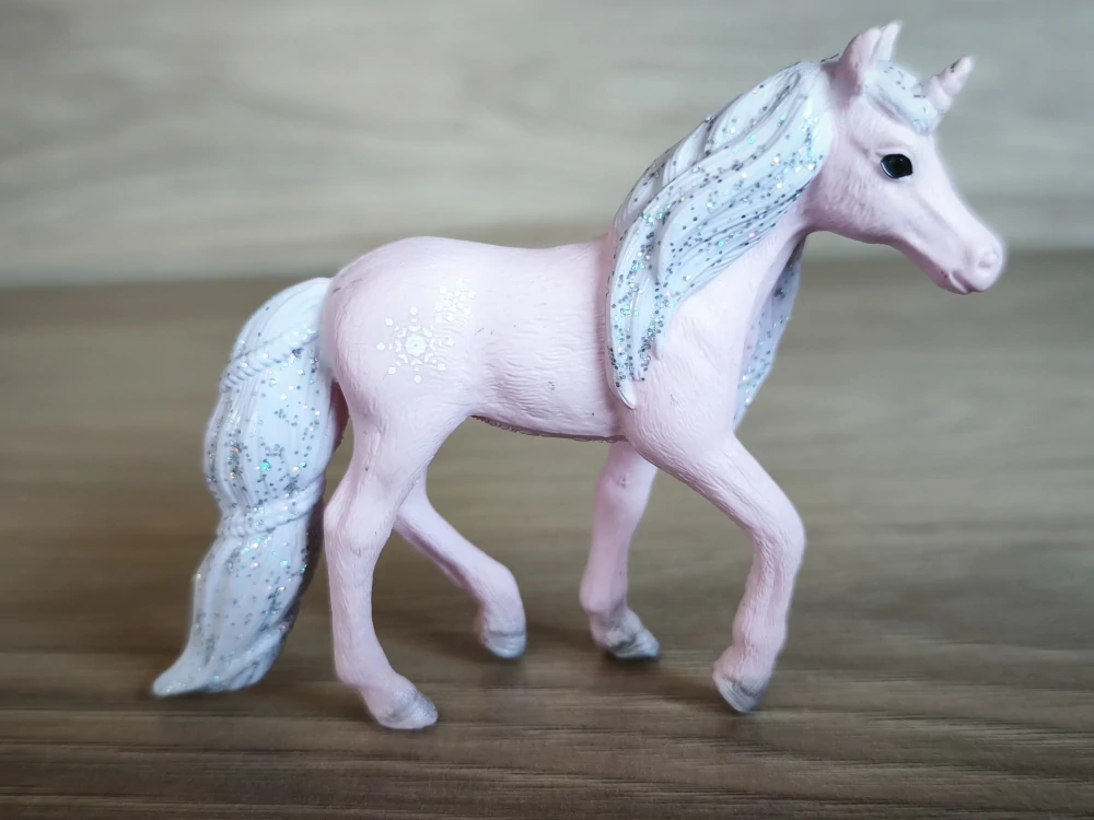 Amalya, mládě jednorožce, růžové 83070, model 2018