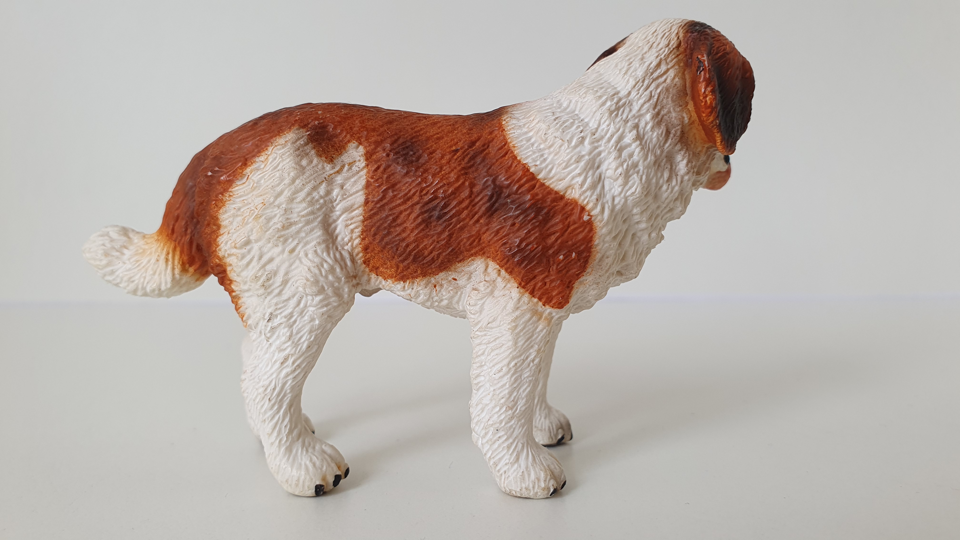 bernardýn s otevřenou tlamou 16379, model 2008