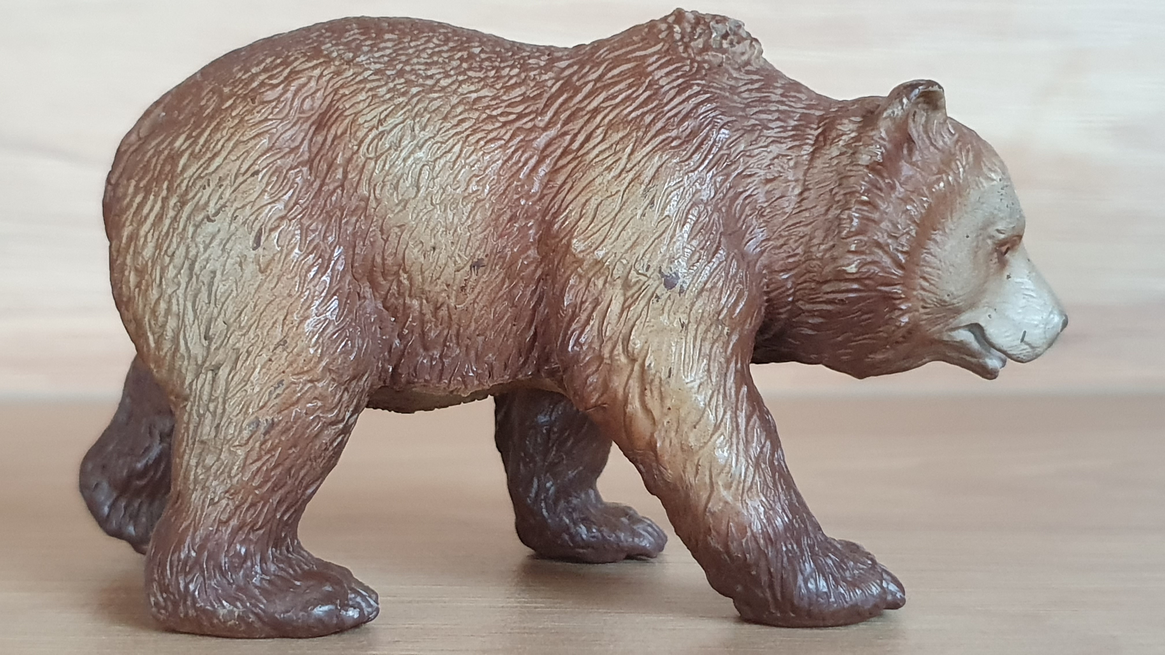medvěd Grizzly samice 14323, model 2003