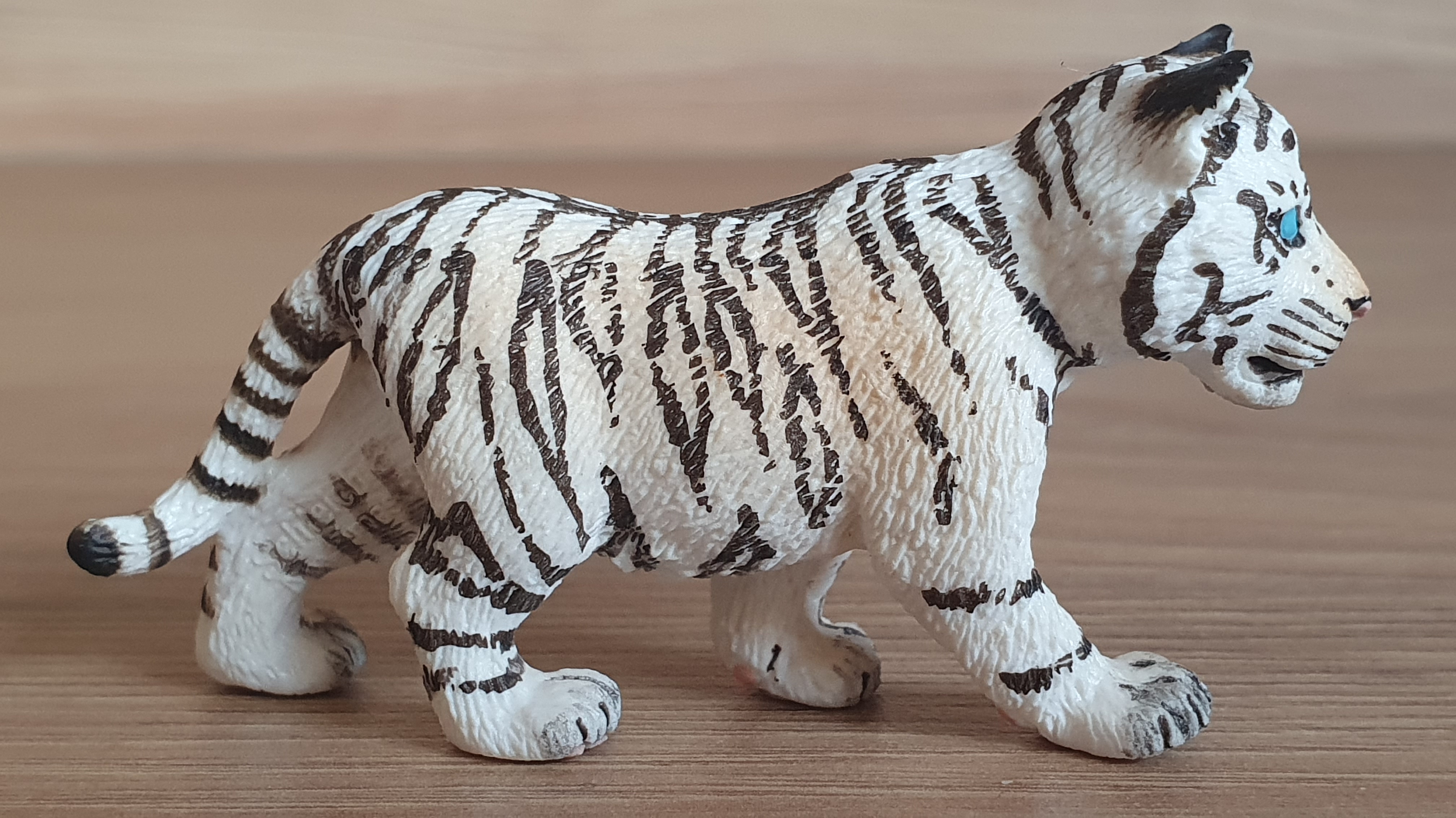 tygr bílý mládě 14732, model 2014