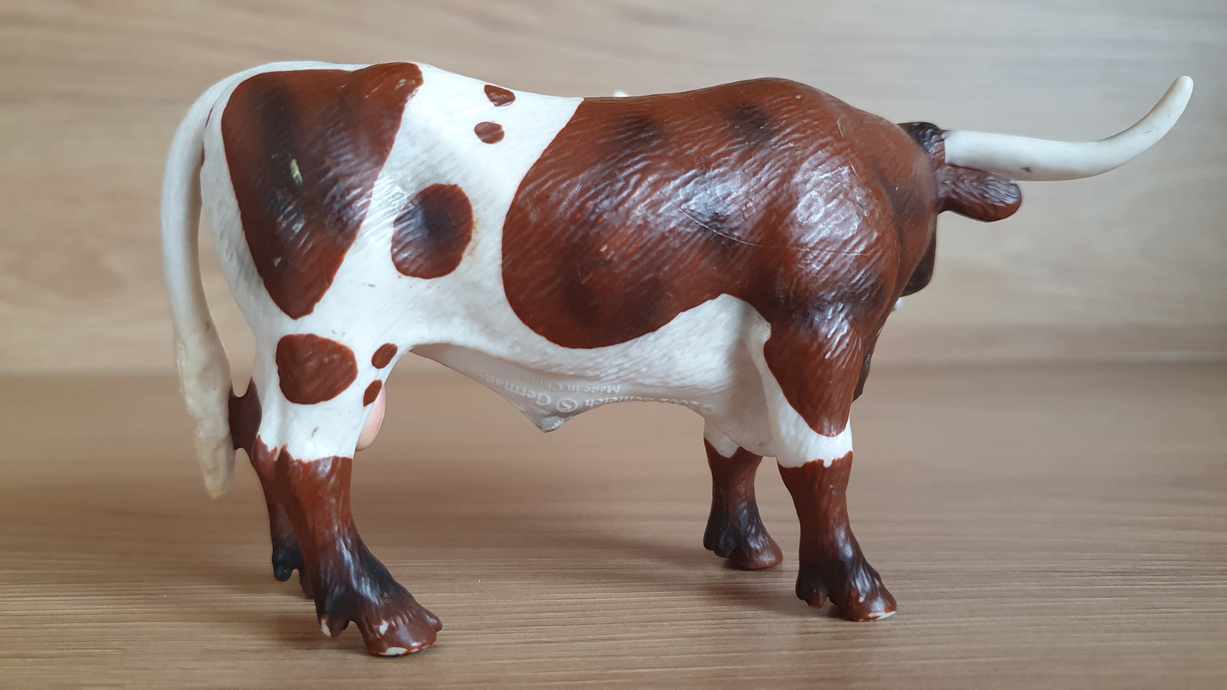 Býk longhornský 13275, model 2002