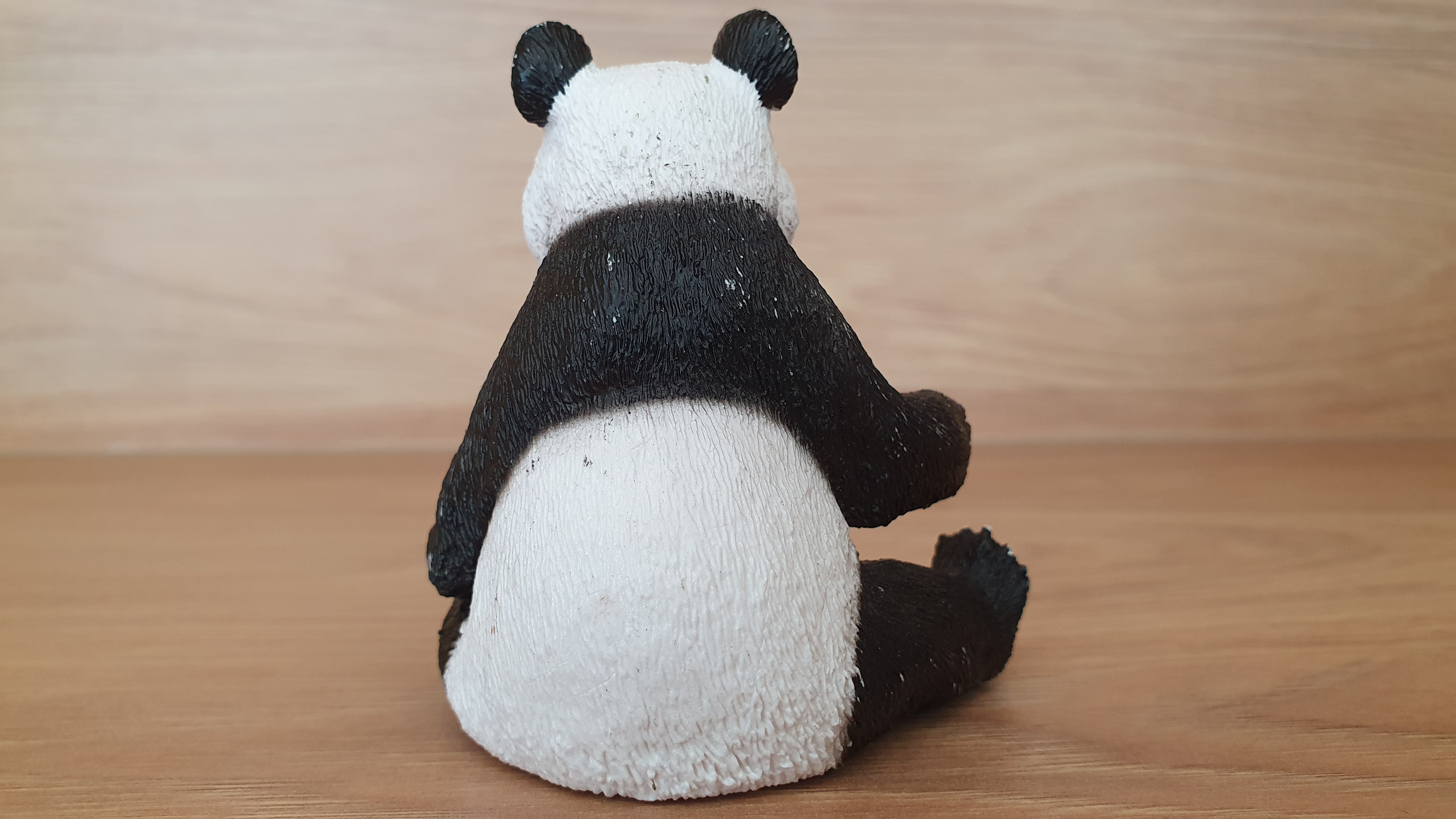 panda sedící  14773, model 2016
