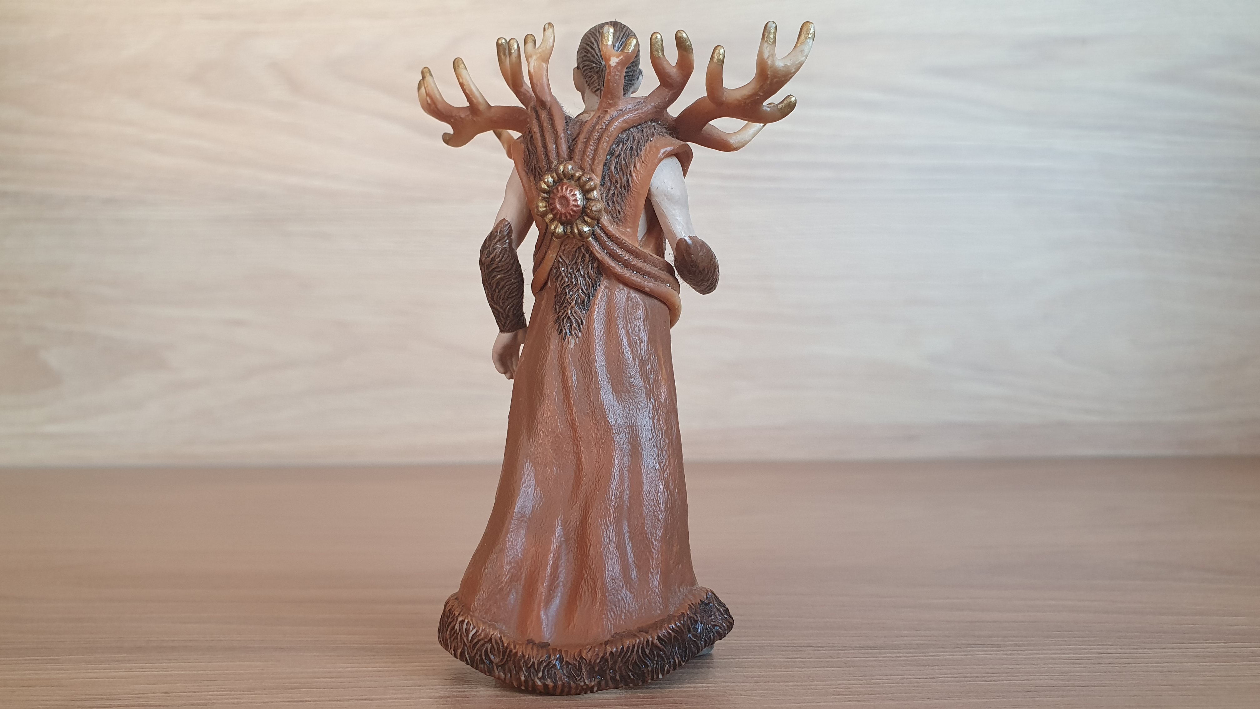 Apricum ( Red Deer)  70430