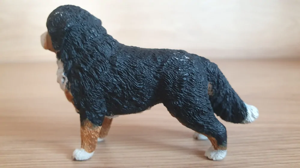 Bernský salašnický pes 16397, model 2013
