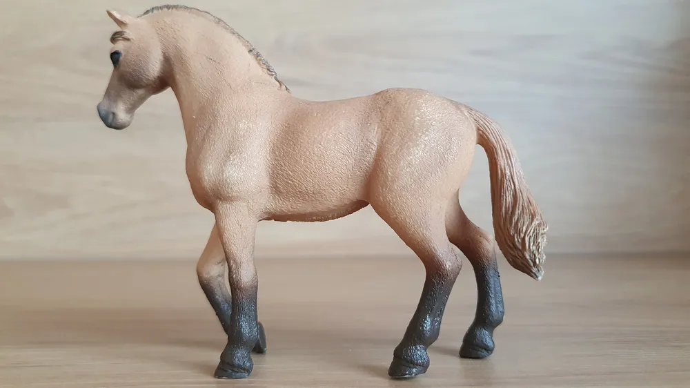 Quarter  42432, model 2017