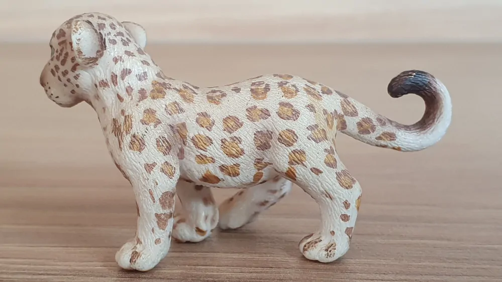 leopard mládě 14399, model 2008