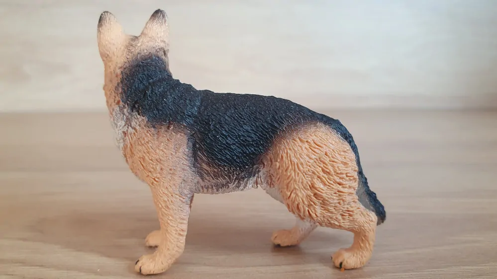 Německý ovčák 16831, model 2014