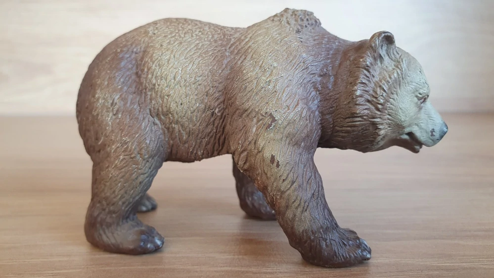 medvěd Grizzly samice 14323, model 2003