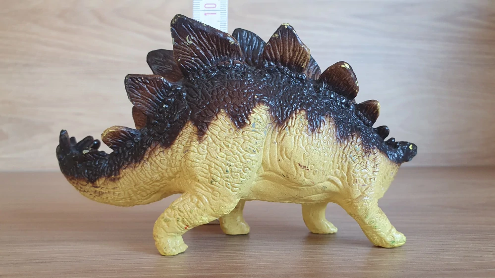 Stegosaurus, edice Carnegie Safari 15400, model 1988