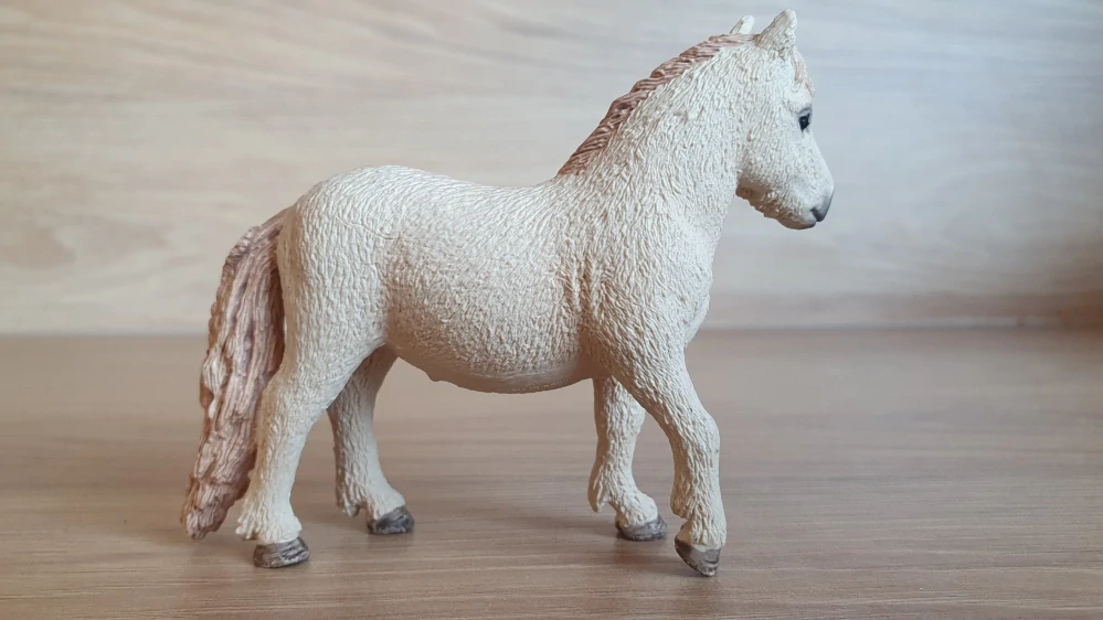 Shetlandský poník světlá klisna 97447, model 2017