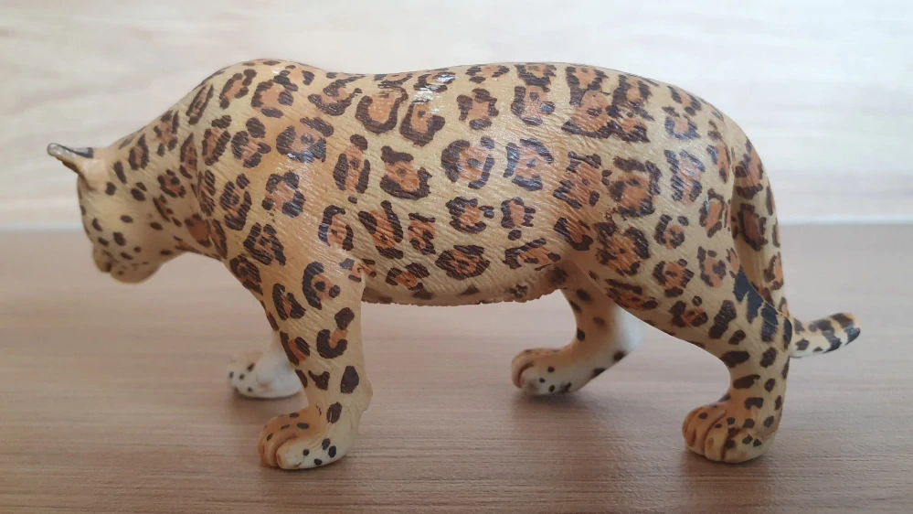 jaguár 14359, model 2006