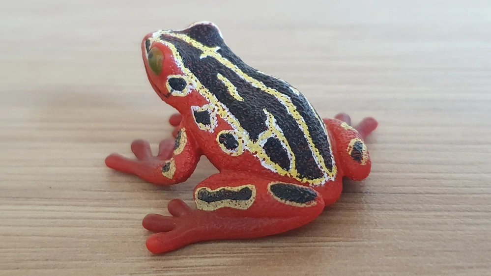 žába červená 14760, model 2015