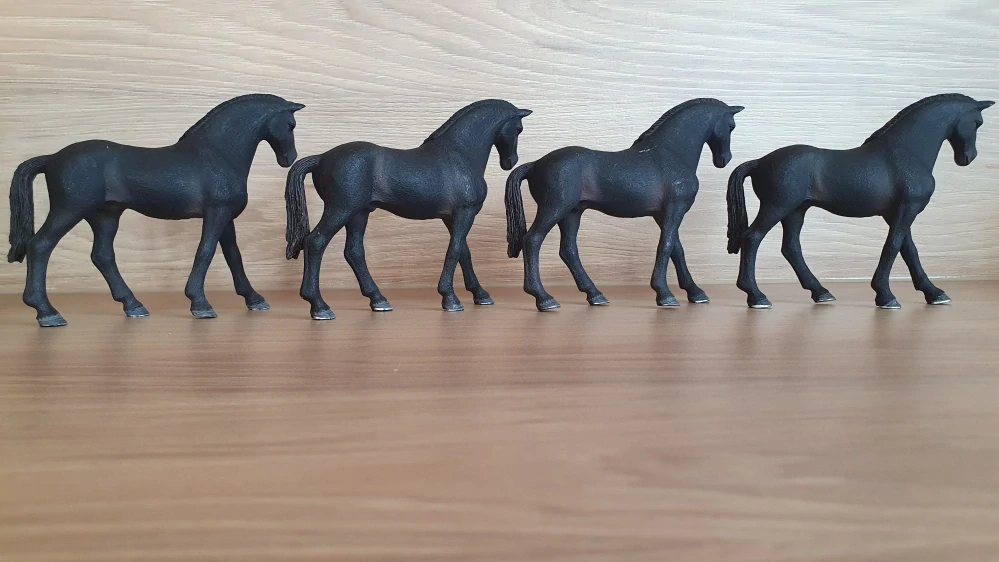 Schleich 13856 Anglický plnokrevník hřebec 2017