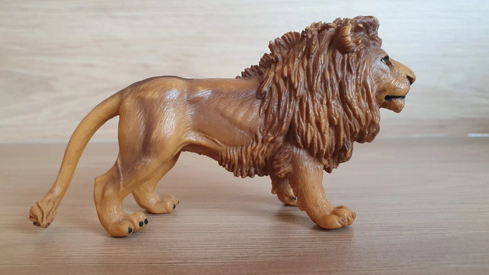 lev Německo 14137, model 1996