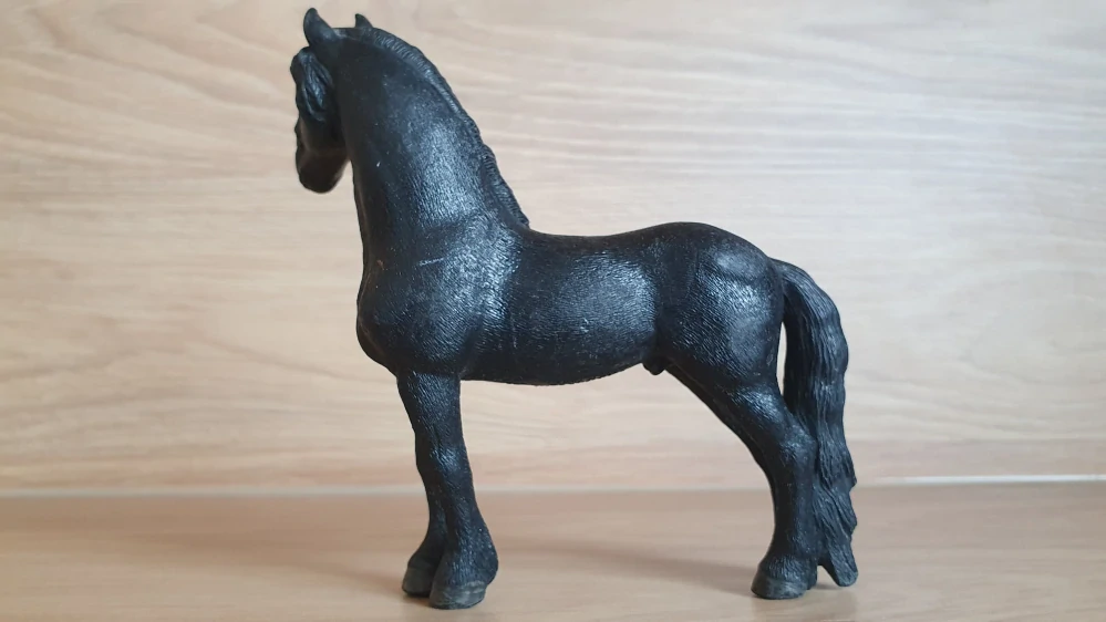 Fríský hřebec 13792, model 2014