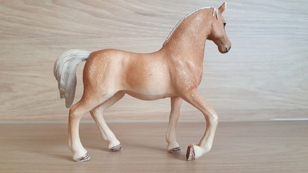 Mystery od Sarah 42414, model 2017