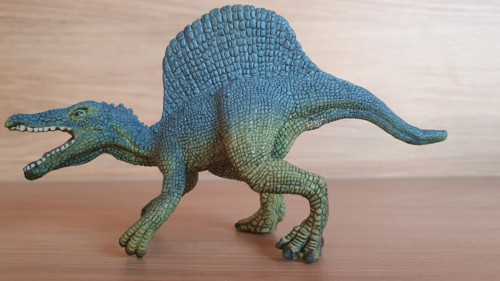 Spinosaurus edice McDonalds, model 2020