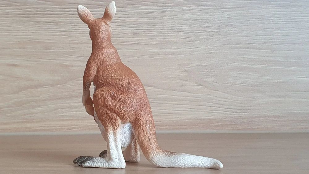 klokan s mládětem 14756, model 2015