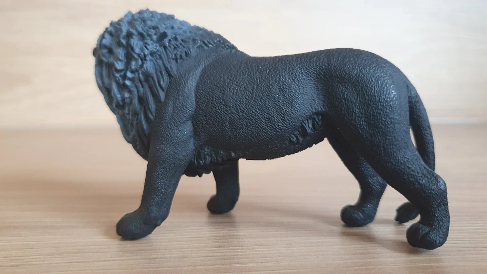 Půlnoční černý lev exclusive 72176, model 2014
