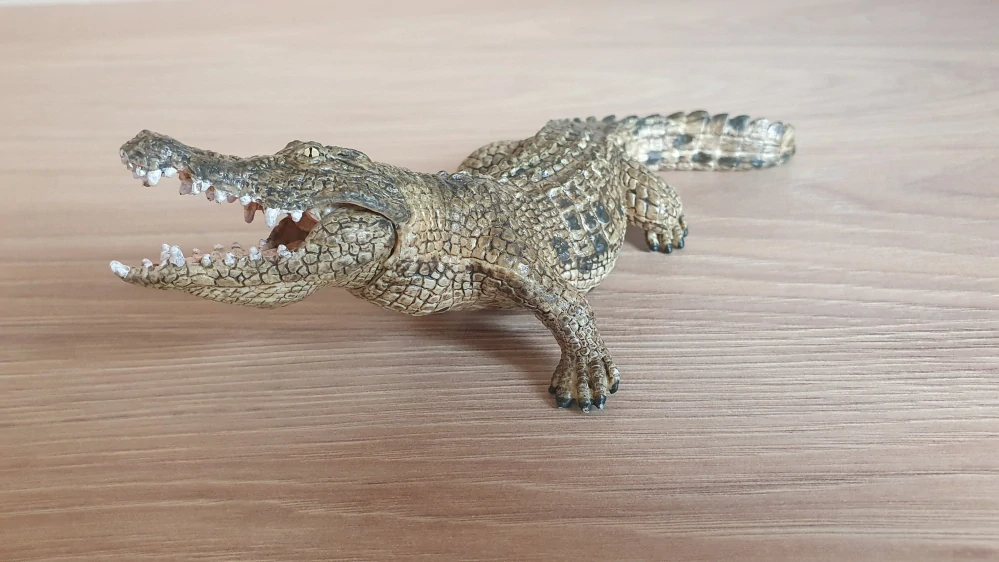 krokodýl s pohyblivou čelistí 14736, model 2014