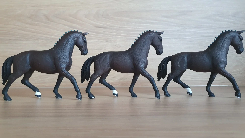 Schleich 42413 Hanoverský valach ze setu 2017