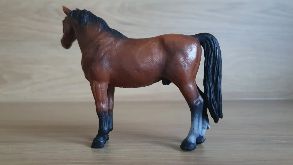 Arabský hřebec  13248, model 2000