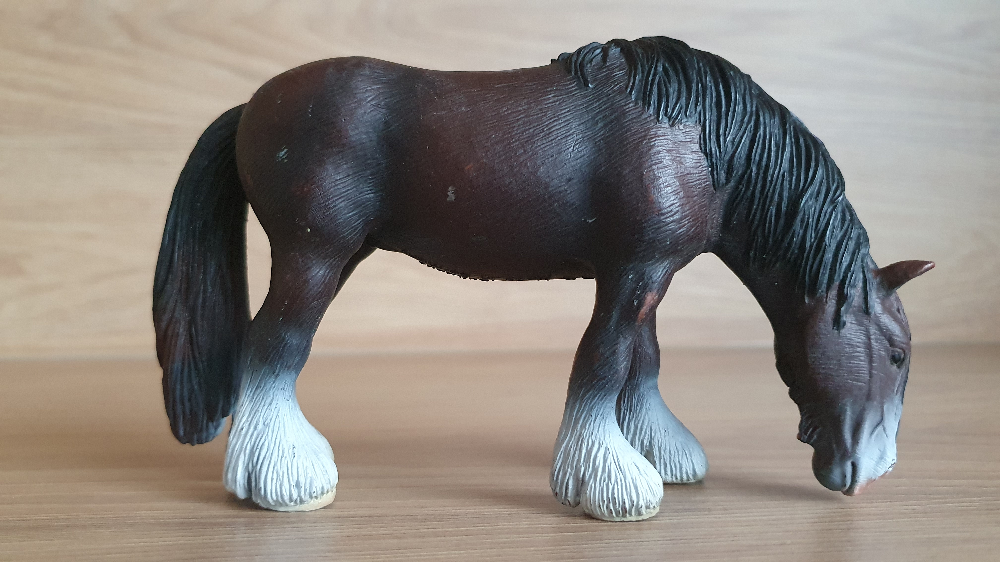 Shirská klisna 13605, model 2005