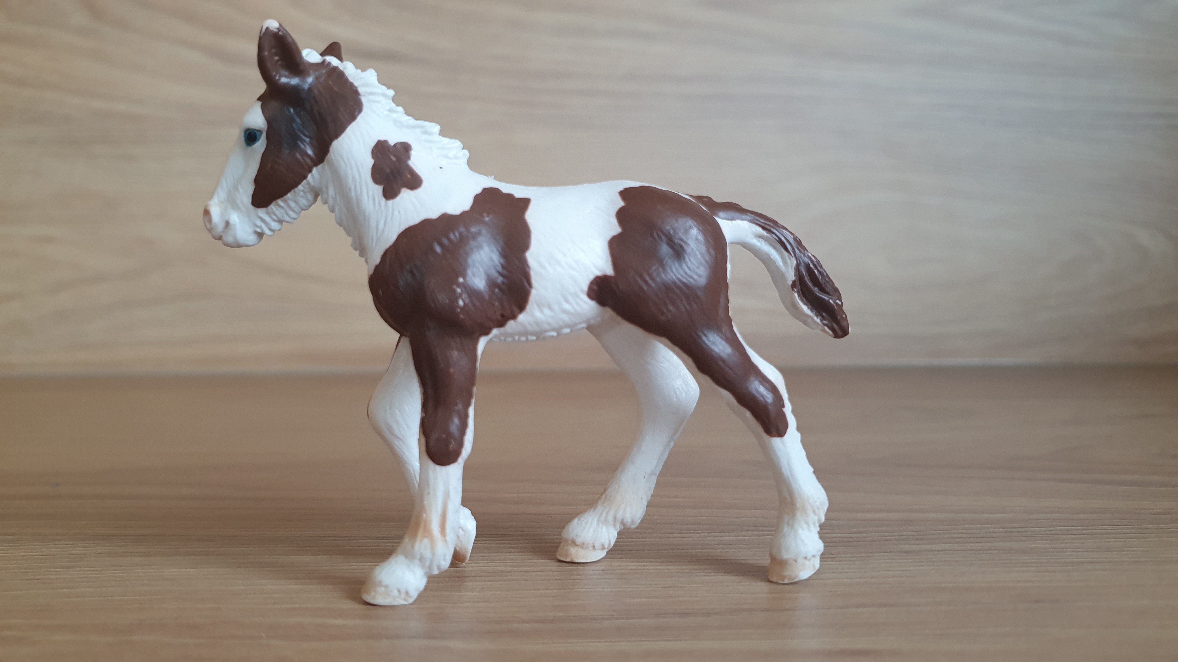 Kůň irský Tinker hříbě 13295, model 2004