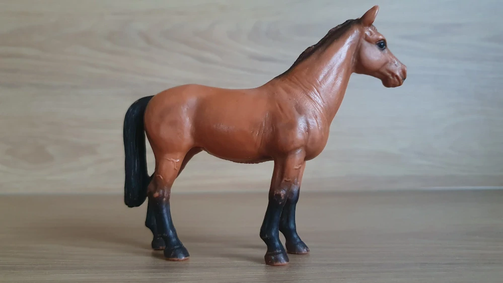 Trakehnerská klisna 13261, model 2001