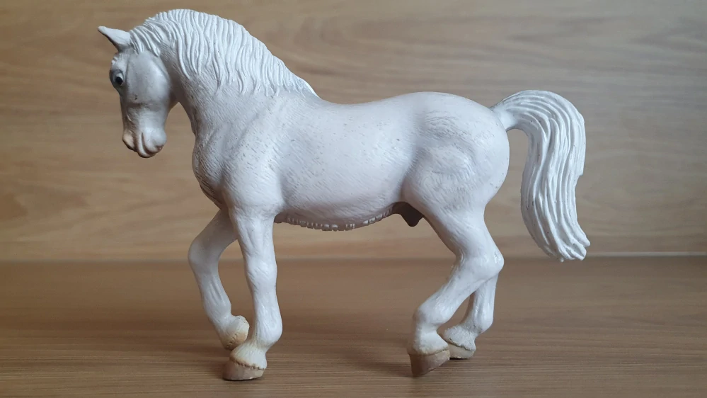 Lipizan hřebec 13293, model 2004