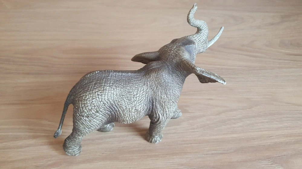 slon africký samec 14762, model 2015