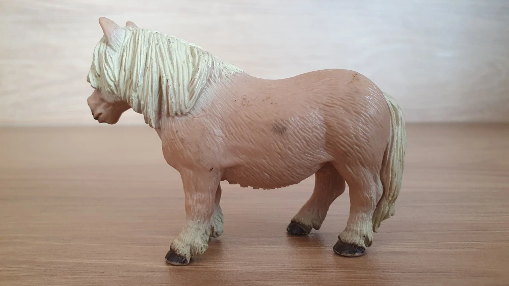 Shetlandský poník  13232, model 1995