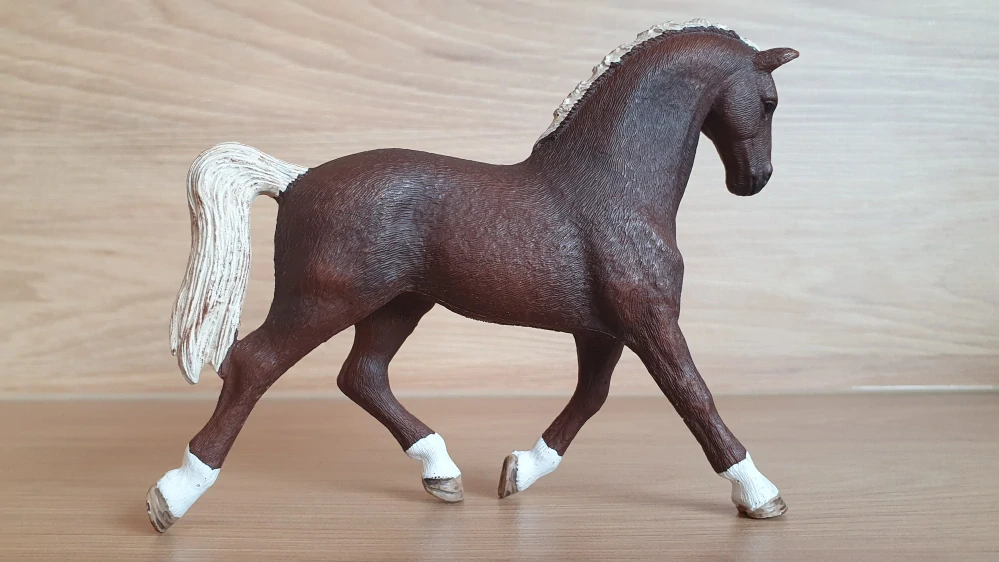 Luna od Emily 42438, model 2017